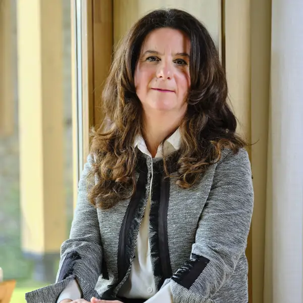 Almudena Sevilla, catedrática de Economía: "A través de la economía podemos reducir desigualdades, mejorar la vida de las personas y dar voz a quienes no siempre son escuchados"
