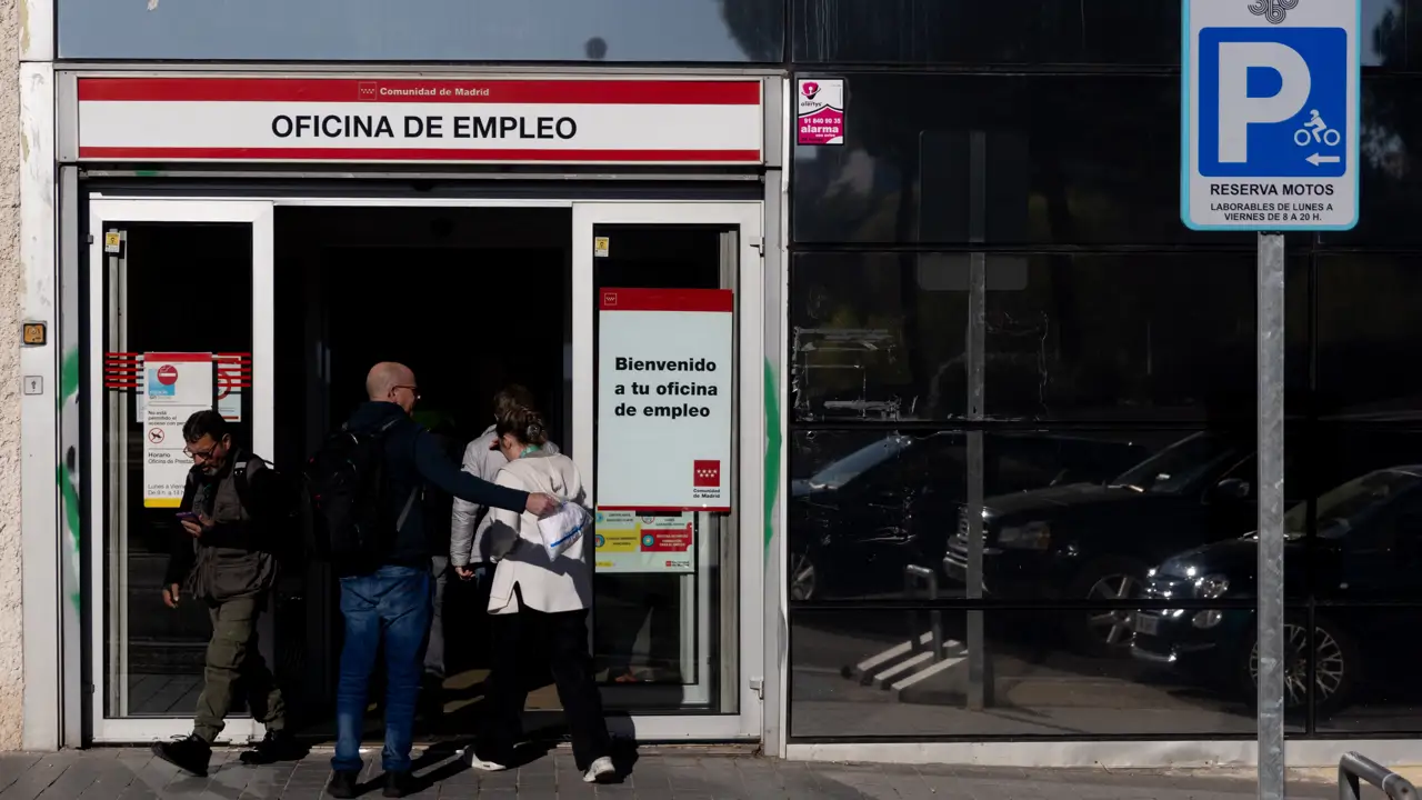 El paro sube en 193.700 personas en el primer trimestre de 2025, el mayor aumento en más de una década
