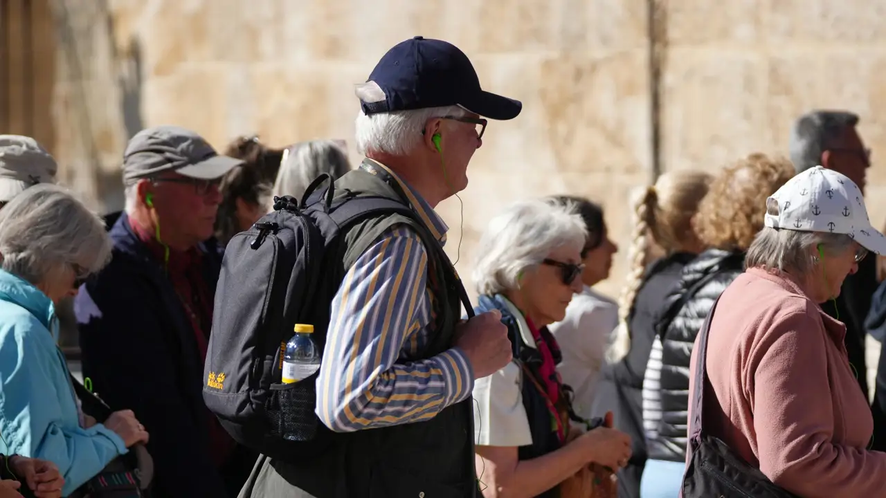 España arranca 2025 con un récord turístico: los visitantes extranjeros dejan 23.500 millones en solo tres meses