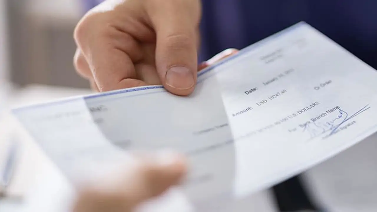 Devolver un recibo domiciliado al banco: en qué casos se puede hacer y qué límites existen
