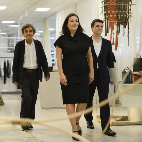 Adolfo Domínguez despide a su CEO Antonio Puente y nombra a Íñigo de Llano, de Inditex, como nuevo director general