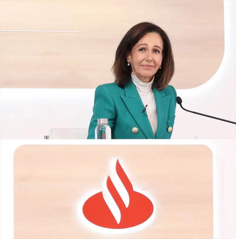 ANA PATRICIA BOTÍN
