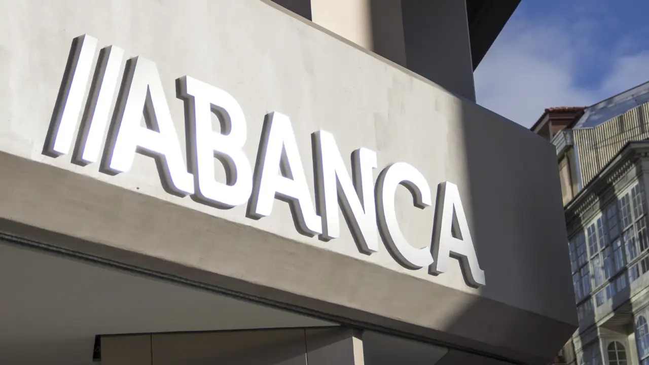 Ni Sabadell ni fusión: los planes reales de Abanca para crecer sin perder su modelo