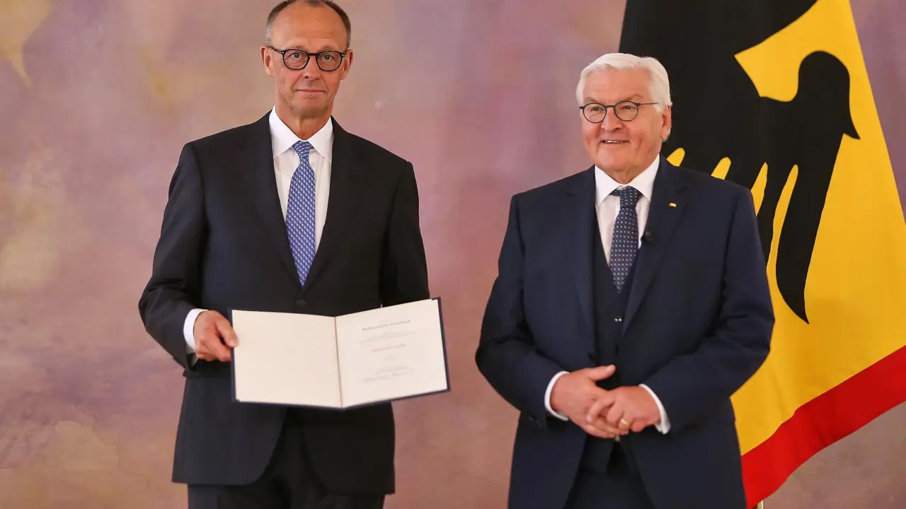 Nombramiento del Canciller Federal por el Presidente Federal: Friedrich Merz y Frank-Walter Steinmeier.