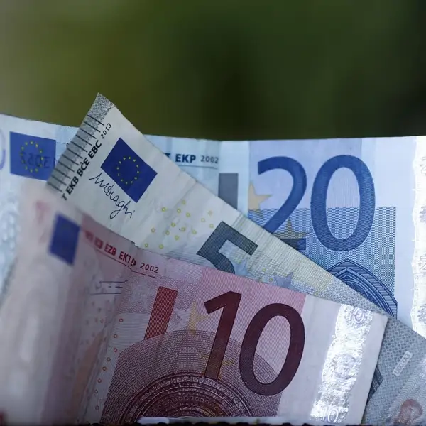 Donar en vida sale más barato que heredar (en algunas comunidades): estas son las claves