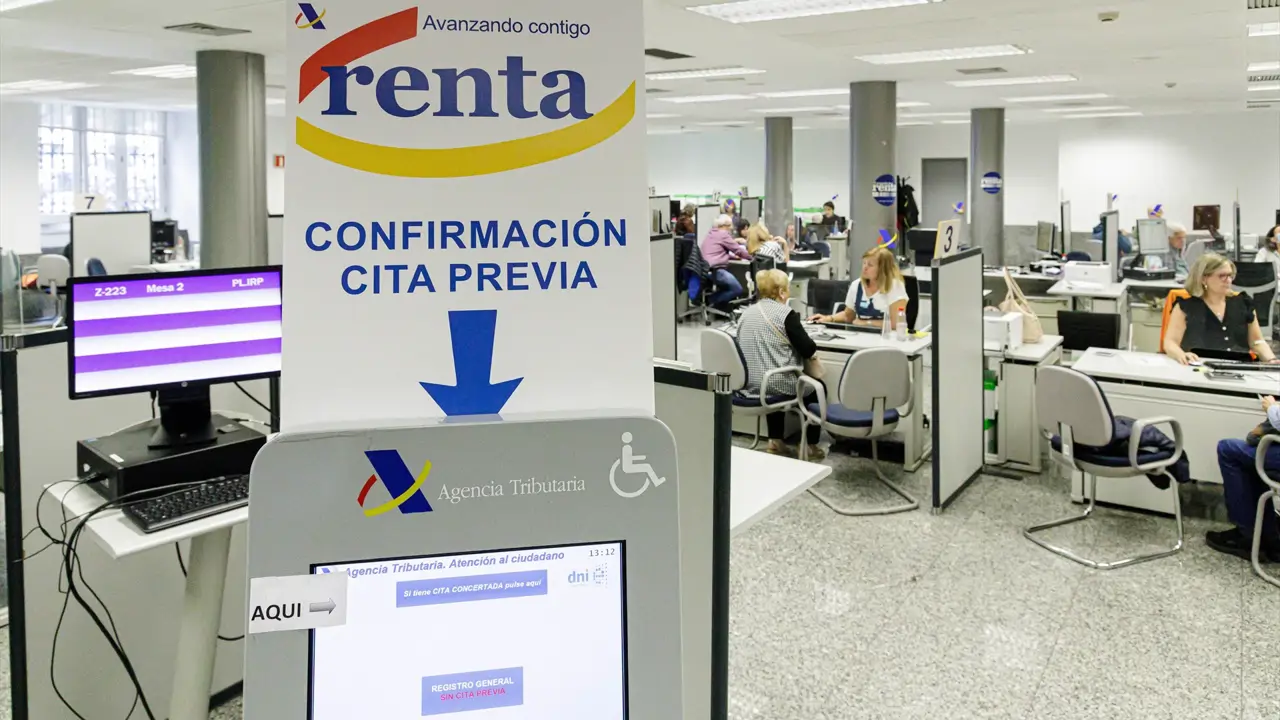 Las 7 fases de la Renta 2024: ¿cuándo paga Hacienda?¿Qué hacer si tu declaración se retrasa o se para?