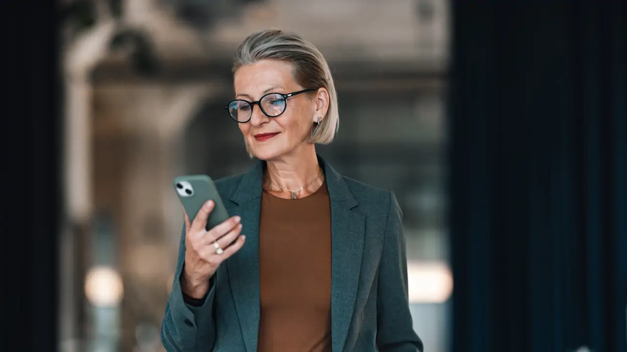 Mujer trabajo negocios longevity