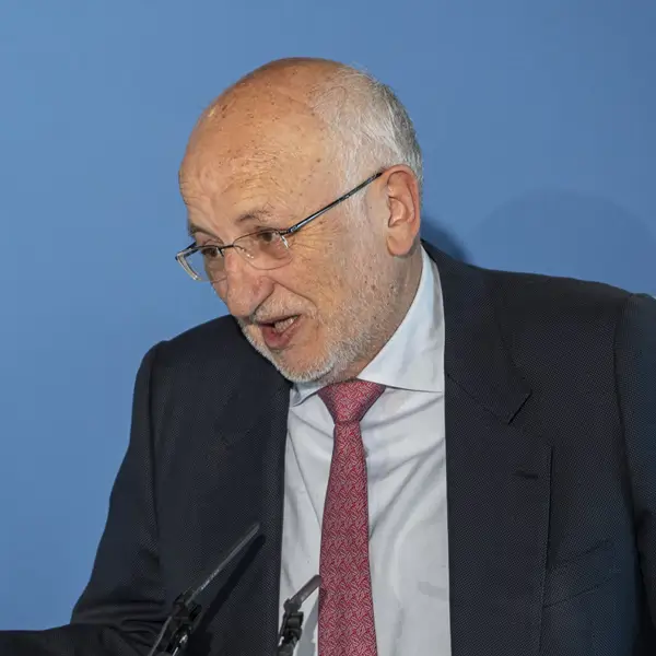 España recorta su número de millonarios un 1,6% en 2024, hasta los 246.600, según Capgemini 