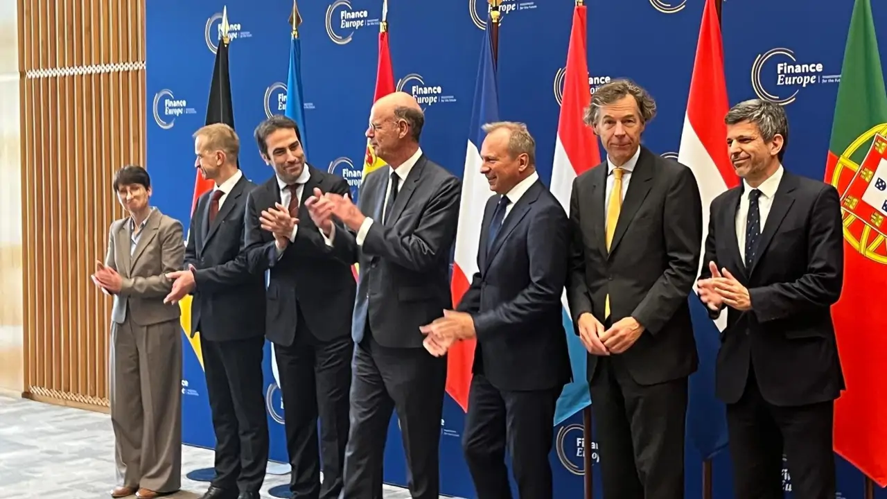 Tus ahorros pueden cambiar Europa: siete países lanzan un sello para activar el capital dormido