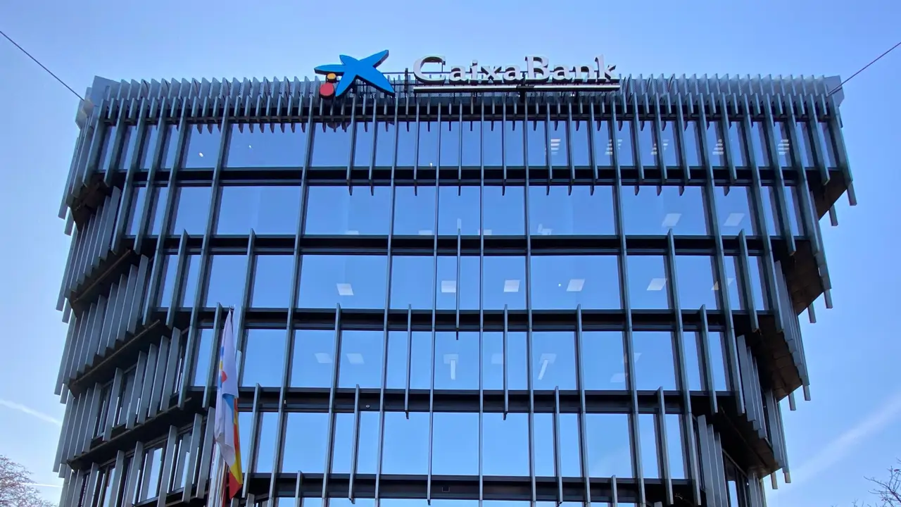 CaixaBank lidera junio con una hipoteca fija al 2,34% TAE según Rastreator