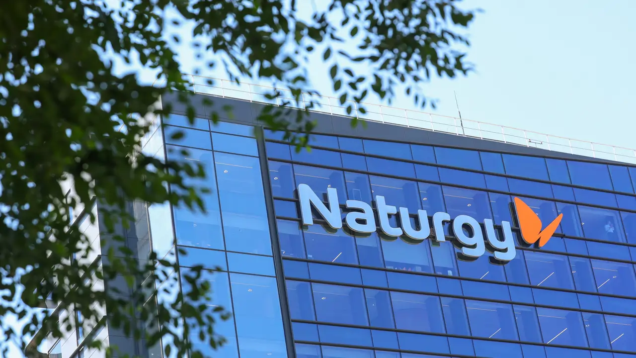 ¿Por qué Naturgy va a comprar sus propias acciones para luego venderlas?