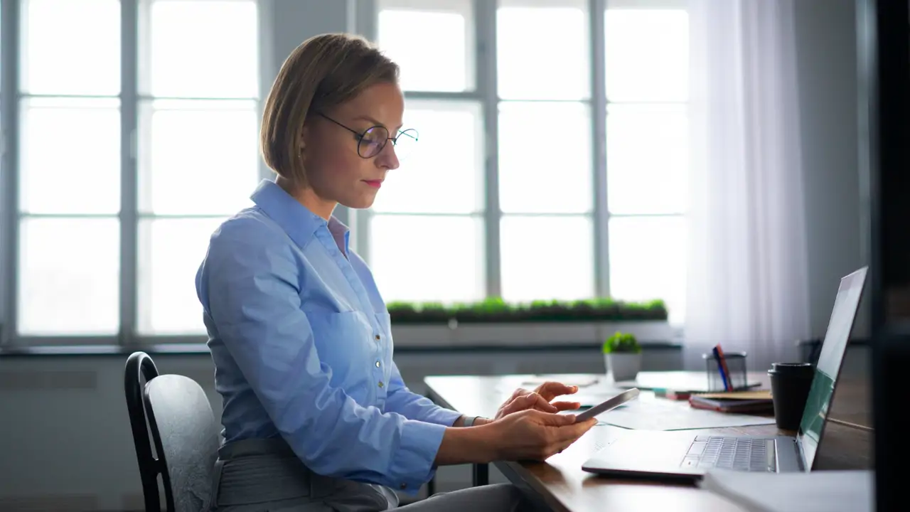 Mujer empresaria trabajando
