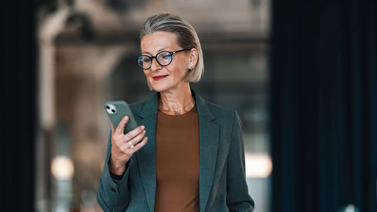 Mujer trabajo negocios longevity