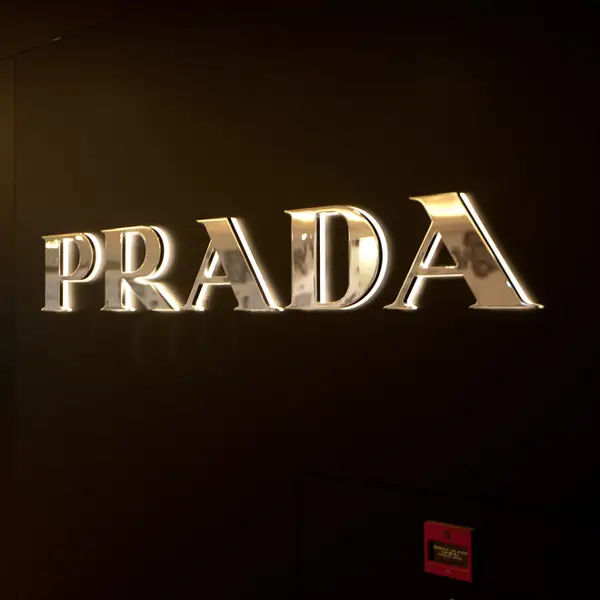 Gianfranco D’Attis dejará de estar al frente de la firma de lujo Prada