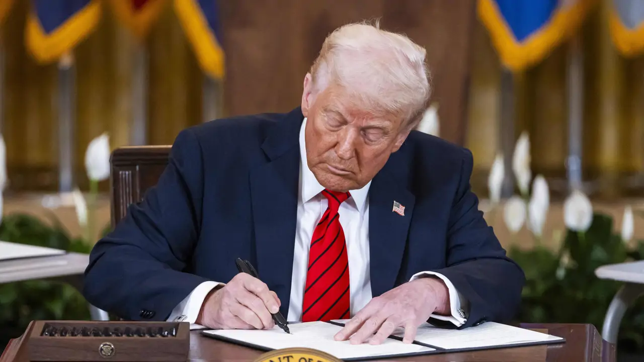 Trump impone aranceles del 25% a Japón y Corea del Sur y amplía la medida a cinco países más