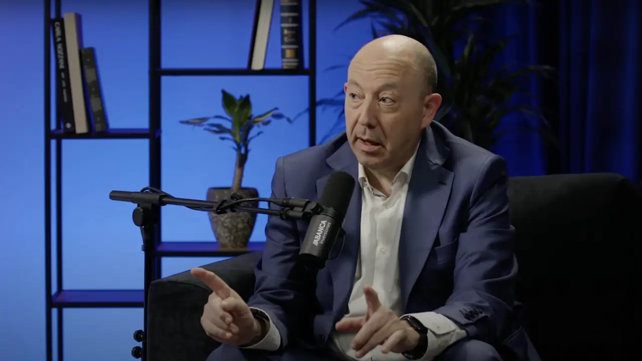 Gonzalo Bernardos, profesor de economía: 